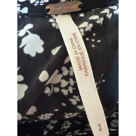 Free People Black White Floral Print Boho Dress Size 2 Ruffle Bell Sleeve - Picture 9 of 9